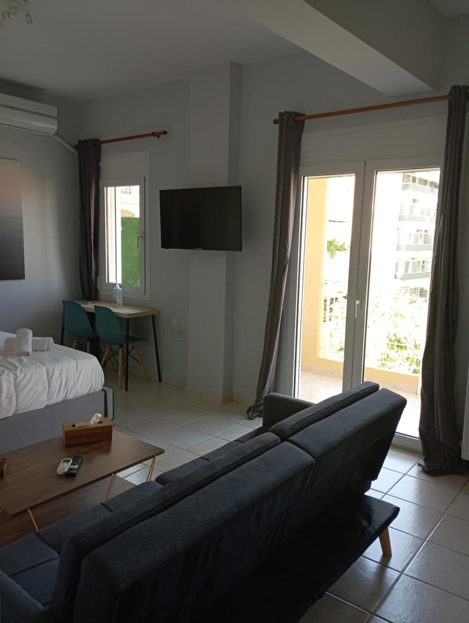 Gk Suites-Constantin View , Auto Check-In 24H Larissa Habitación foto